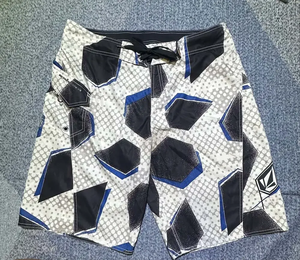 Volcom Geometric Print Board Shorts Size 36